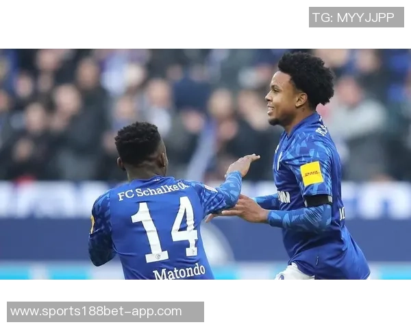 四队争抢尤文中场麦肯尼冬窗转会或成现实